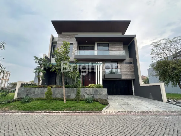 image RUMAH BARU MODERN MINIMALIS SPLIT LEVEL PAKUWON DEKAT GRAHA DAN CITRALAND (1)
