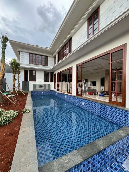 image RUMAH MEWAH 3 LANTAI FULL FURNISHED – KEMANG TIMUR | JAKARTA SELATAN (7)