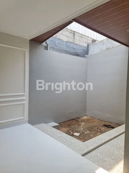 image DIJUAL RUMAH 2 LANTAI, TYPE MINIMALIS, CANTIK, SANGAT SIAP HUNI, BARU SELESAI RENOVASI. (6)