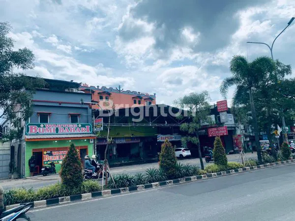 image DISEWAKAN BANGUNAN USAHA STRATEGIS DI CIATER (1)