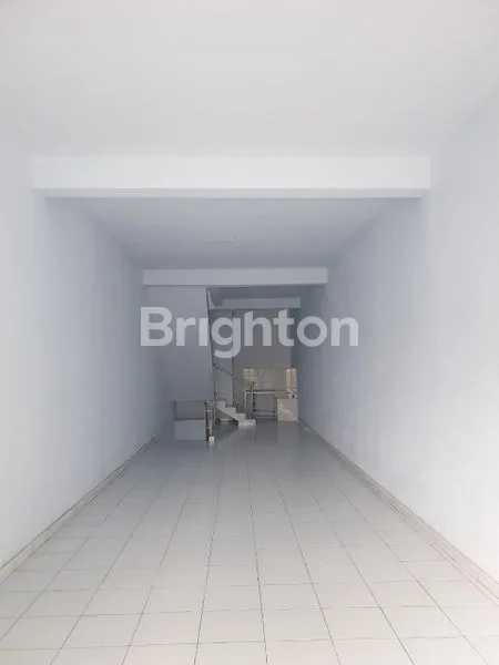 image RUKO STRATEGIS DEKAT PANTAI LOSARI, 4 LANTAI (2)