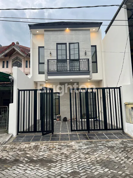 image RUMAH 2 LANTAI NEW GRESS PANTAI MENTARI DEKAT PAKUWON CITY MULYOSARI SUTOREJO MERR KENJERAN GALAXY MALL DHARMAHUSADA MANYAR KERTAJAYA  (1)