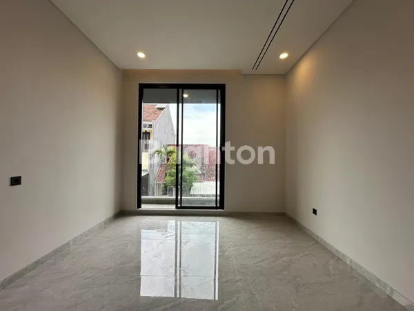 image RUMAH BARU MINIMALIS 2 LANTAI CITRALAND DEKAT GWALK, GRAHA DAN PAKUWON (5)