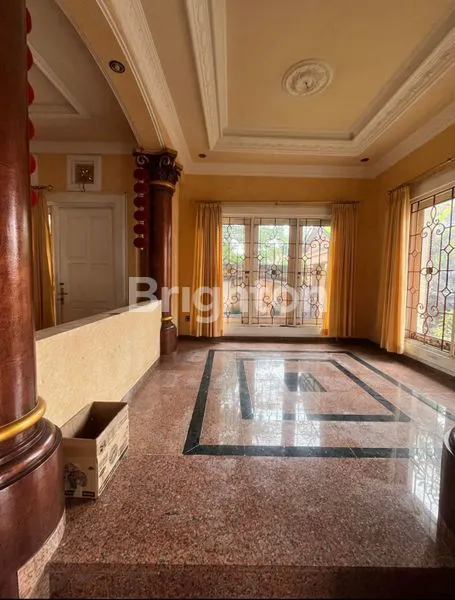 image RUMAH MEWAH HOOK 7 KT DI RENON (3)