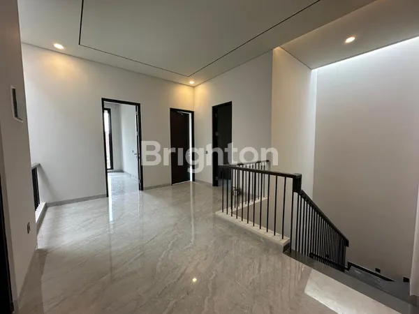 image RUMAH BARU MINIMALIS 2 LANTAI DI CITRALAND DEKAT GWALK, GRAHA DAN PAKUWON (5)