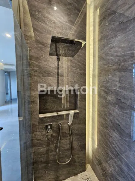 image RUMAH MEWAH LT 330 LB 600 DI PAKUWON INDAH (7)