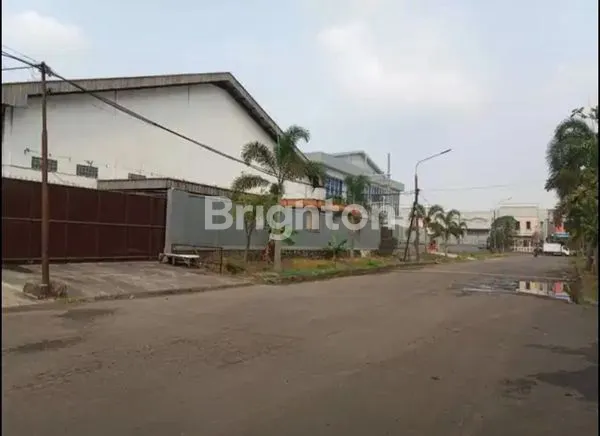 image GUDANG BESAR DI KAWASAN INDUSTRI CIKUPA MAS – AKSES STRATEGIS (1)
