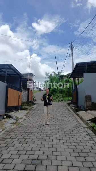 image RUMAH MINIMALIS MODERN DI BATUAJI, TABANAN (1)
