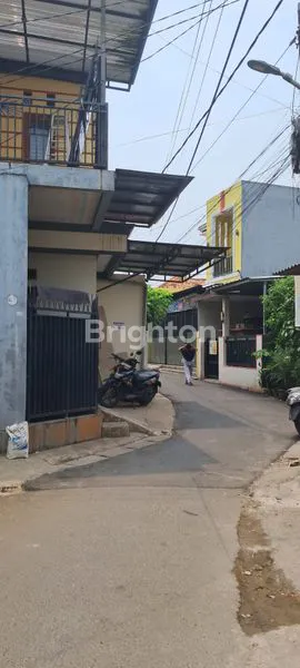 image RUMAH MINIMALIS 2 LANTAI 3 KT/2 KM GARASI LOKASI STRATEGIS BINTARO CIPUTAT SHM SIAP HUNI (4)