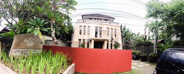 DIJUAL BANGUNAN KANTOR KONSULTAN DAN KONTRAKTOR GEDUNG, LOKASI MATARAM, LOMBOK, NTB