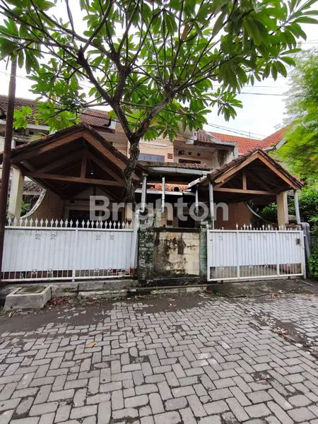 image RUMAH 2 LANTAI DI PEMOGAN, LT 120M², 5 KT, SHM (1)