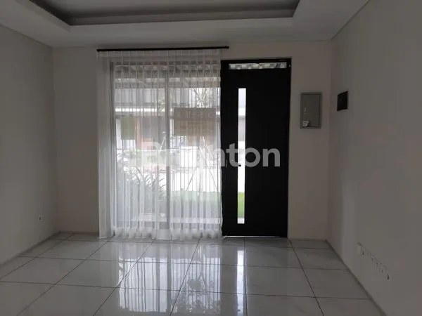 image SEWA RUMAH NYAMAN DI KOTA BARU PARAHYANGAN (2)