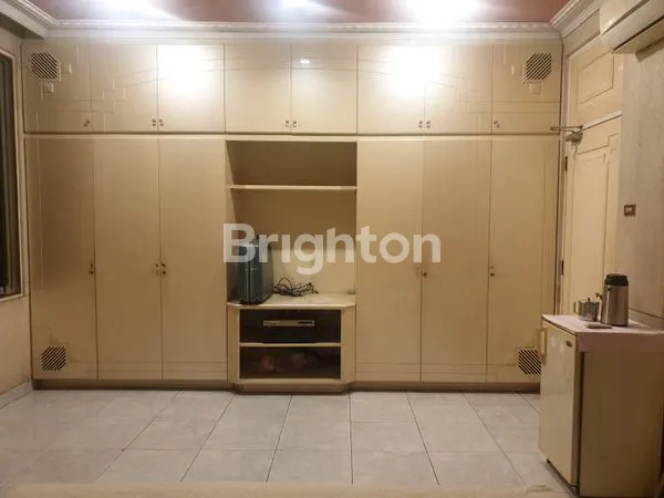 image RUMAH LUAS 3 KT DI KEDOYA BARU, DEKAT FASILITAS LENGKAP (8)