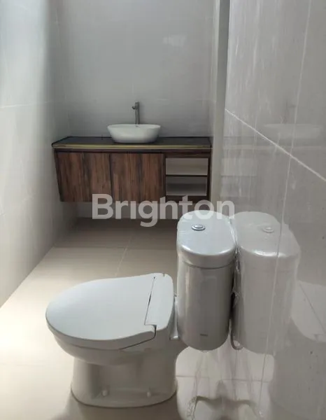 image RUMAH MEWAH BANGUNAN BARU SANGAT BAGUS , SETIABUDI REGENCI (3)