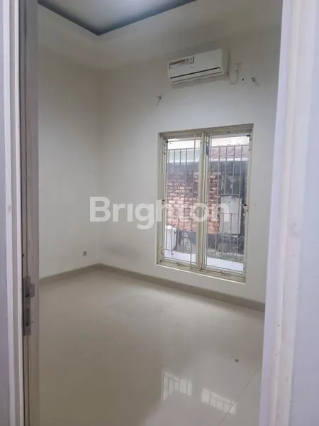 image RUMAH 2 LANTAI DI PEMUDA TAMPAN (7)