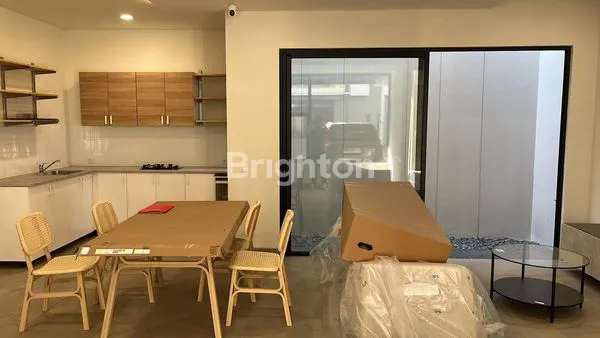 image RUMAH CANTIK 2 LANTAI TANAKAYU BSD (3)