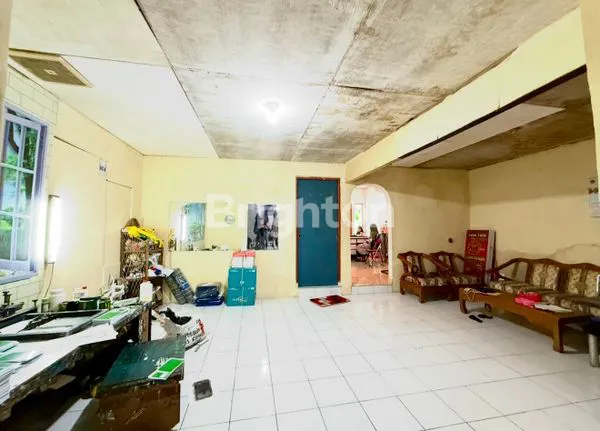 image RUMAH LUAS TENGAH KOTA (3)