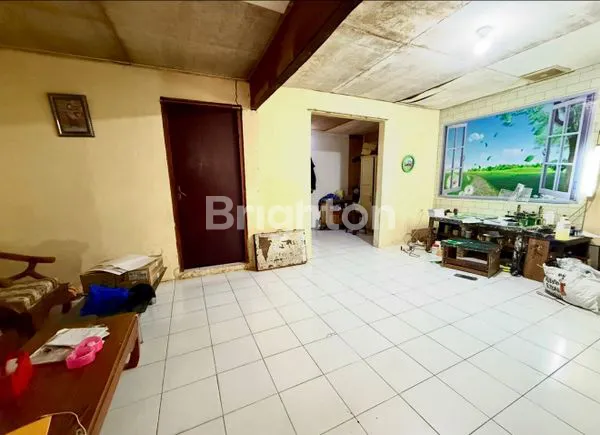 image RUMAH LUAS TENGAH KOTA (4)