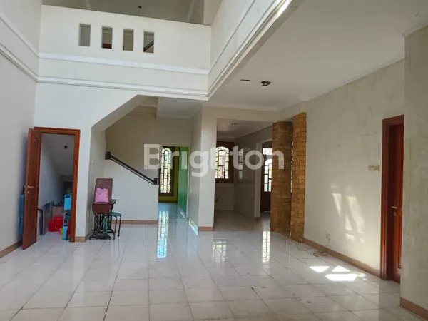image DIJUAL RUMAH 2 LANTAI DI PANTAI MENTARI (2)