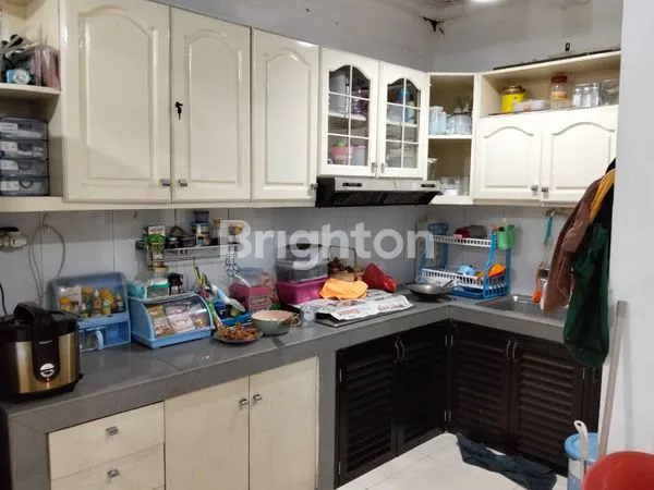 image RUMAH 2,5 LANTAI DI TANJUNG DUREN UTARA (8)