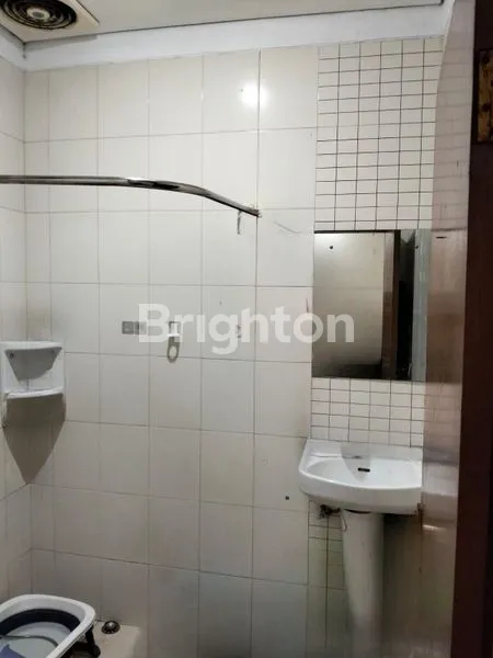 image RUMAH 2,5 LANTAI DI TANJUNG DUREN UTARA (5)