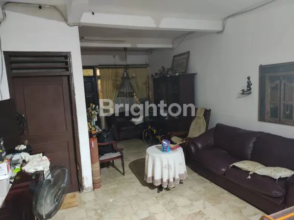 image RUMAH 2 LANTAI ASRI DAN TENANG DI PURI INDAH, KEMBANGAN, JAKARTA BARAT (5)