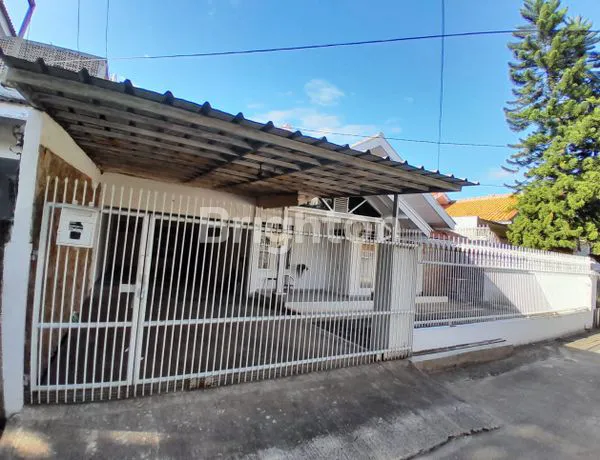 image RUMAH STRATEGIS DI KOMPLEK KOMPAS, 3+1 KT, LT LUAS 330M² (8)