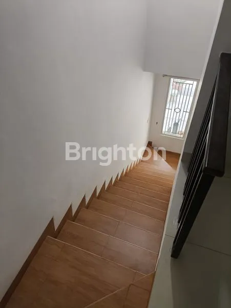 image RUMAH MINIMALIS 2 LANTAI DI SEDAYU CITY (7)