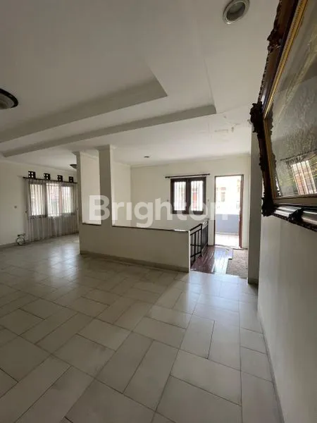 image RUMAH HOOK 2 LANTAI LT 296M² DI JAKA SETIA GALAXY (6)