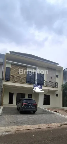 image HUNIAN EKSKLUSIF  2 LANTAI 4+1 KT DI KOTA WISATA CIBUBUR (1)