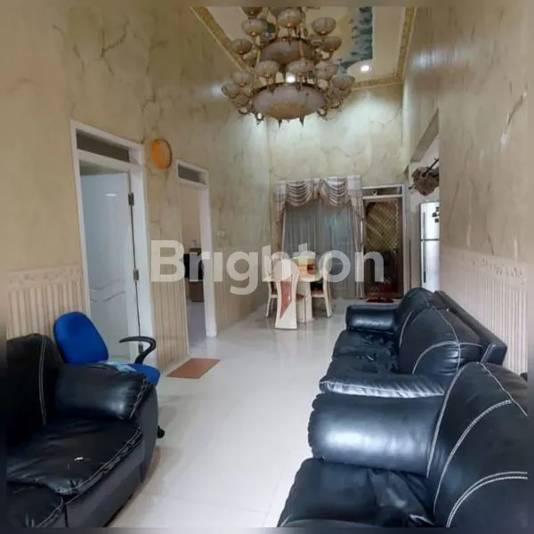 image DI JUAL RUMAH ISTIMEWA SIAP HUNI DI SOLO BARU (2)