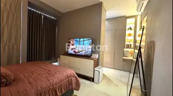 image NIKMATI SUNRISE + VIEW GUNUNG DI TENGAH KOTA || RUMAH 4 LANTAI FULL FURNISH + ELEKTRONIK || TINGGAL BAWA KOPER (4)