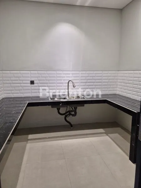 image *MINIMALIS BARU GRESS* *QUENSTOWN, CITRALAND* _CLUSTER TERDEKAT DARI WEST RADIAL ROAD_ (6)