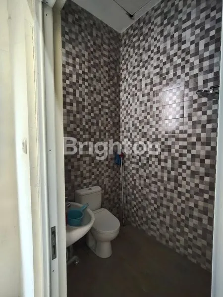 image *RUMAH 2 LANTAI SHM, SIAP HUNI DI TAMAN GRIYA* (6)