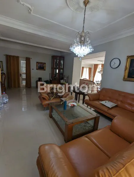 image HUNIAN STRATEGIS 3+1 KT, DEKAT STASIUN & MALL (6)