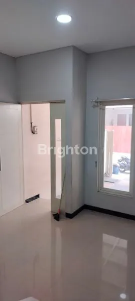 image RUMAH 2 LANTAI DISEWAKAN SAMPING KAMPUS UPN GUNUNGANYAR RUNGKUT SURABAYA (2)