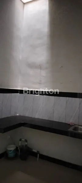 image RUMAH 2 LANTAI DISEWAKAN SAMPING KAMPUS UPN GUNUNGANYAR RUNGKUT SURABAYA (8)