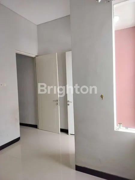 image RUMAH 2 LANTAI DISEWAKAN SAMPING KAMPUS UPN GUNUNGANYAR RUNGKUT SURABAYA (5)