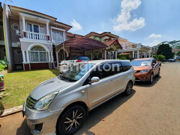 image RUMAH SEWA LUAS 200M² DI CLUSTER TERDEPAN KOTA WISATA CIBUBUR, BOGOR (2)