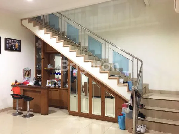 image TURUN HARGA! DIJUAL CEPAT RUMAH PALEM LESTARI CENGKARENG JAKARTA BARAT  (8)