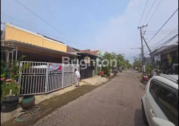 image RUMAH MURAH MEDOKAN AYU, LT 100, LOKASI STRATEGIS DEKAT KAMPUS UPN,  RSUD, PURIMAS DAN AKSES TOL JUANDA (2)