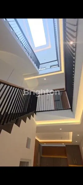 image DI JUAL RUMAH 3 LANTAI BANGUNAN BARU DI DURI KEPA - JAKARTA BARAT  (6)