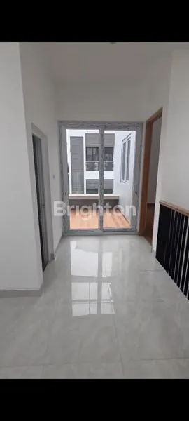 image DI JUAL RUMAH 3 LANTAI BANGUNAN BARU DI DURI KEPA - JAKARTA BARAT  (2)