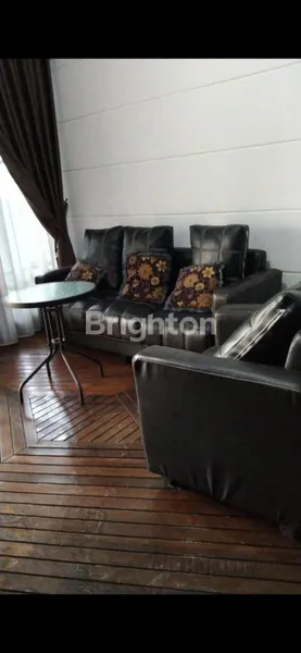 image JUAL RUMAH TENGAH KOTA (3)