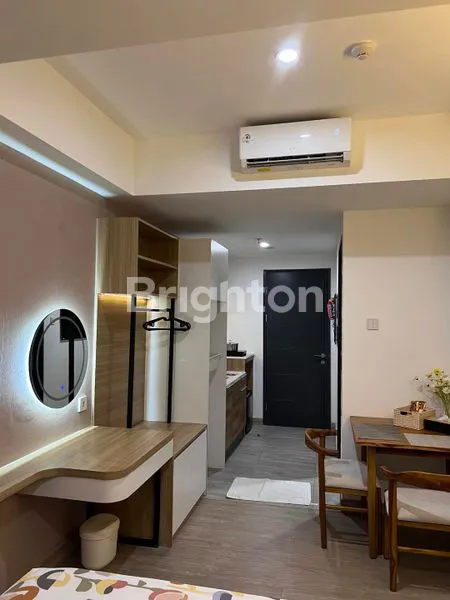 image APARTEMEN COLLINS BOULEVARD ALAM SUTERA (2)