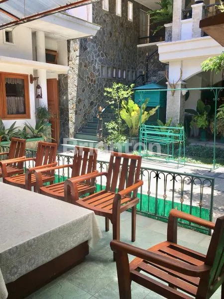 image RUMAH KOLONIAL AREA IJEN,LUAS,PINGGIR JALAN BESAR (4)