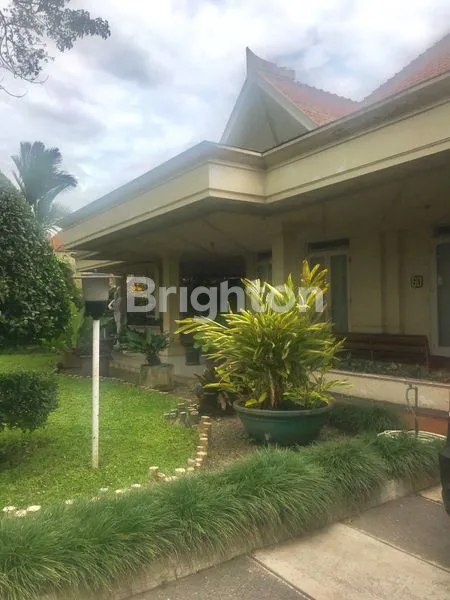 image RUMAH KOLONIAL AREA IJEN,LUAS,PINGGIR JALAN BESAR (2)