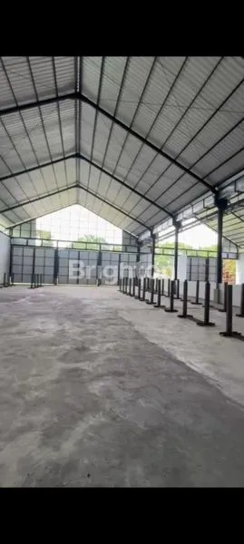 image GUDANG BARU & MURAH SEWA IDA BAGUS MANTRA 1300 METER (7)