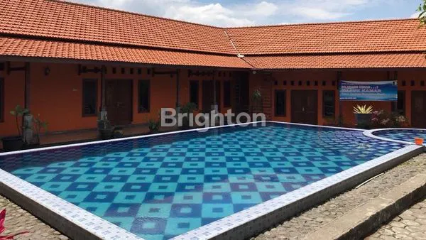 image VILLA TEMATIK JOGLO VIEW PEGUNUNGAN DAERAH PACET MOJOKERTO (1)