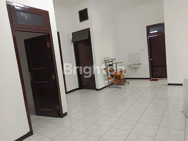 image RUMAH BRONGGALAN (5)
